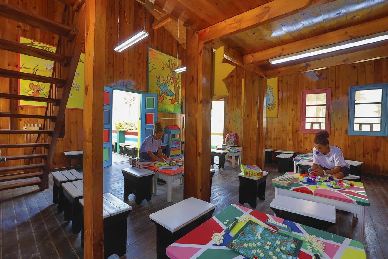 Hari Club Beach Resort Aghir Ngoại thất bức ảnh
