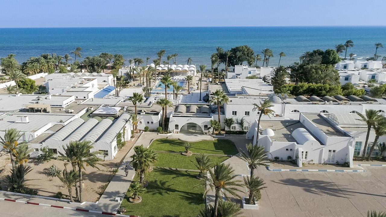 Hari Club Beach Resort Aghir Ngoại thất bức ảnh