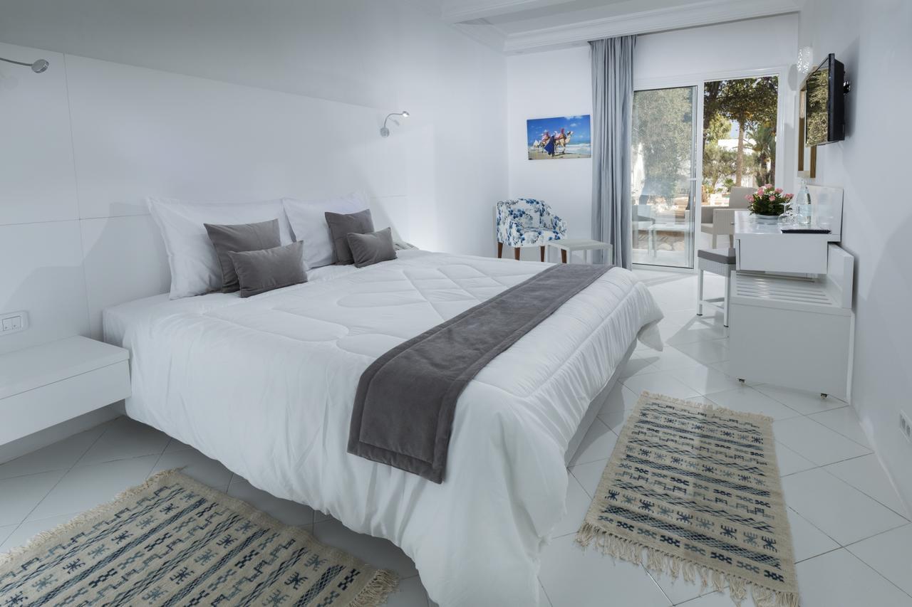 Hari Club Beach Resort Aghir Ngoại thất bức ảnh